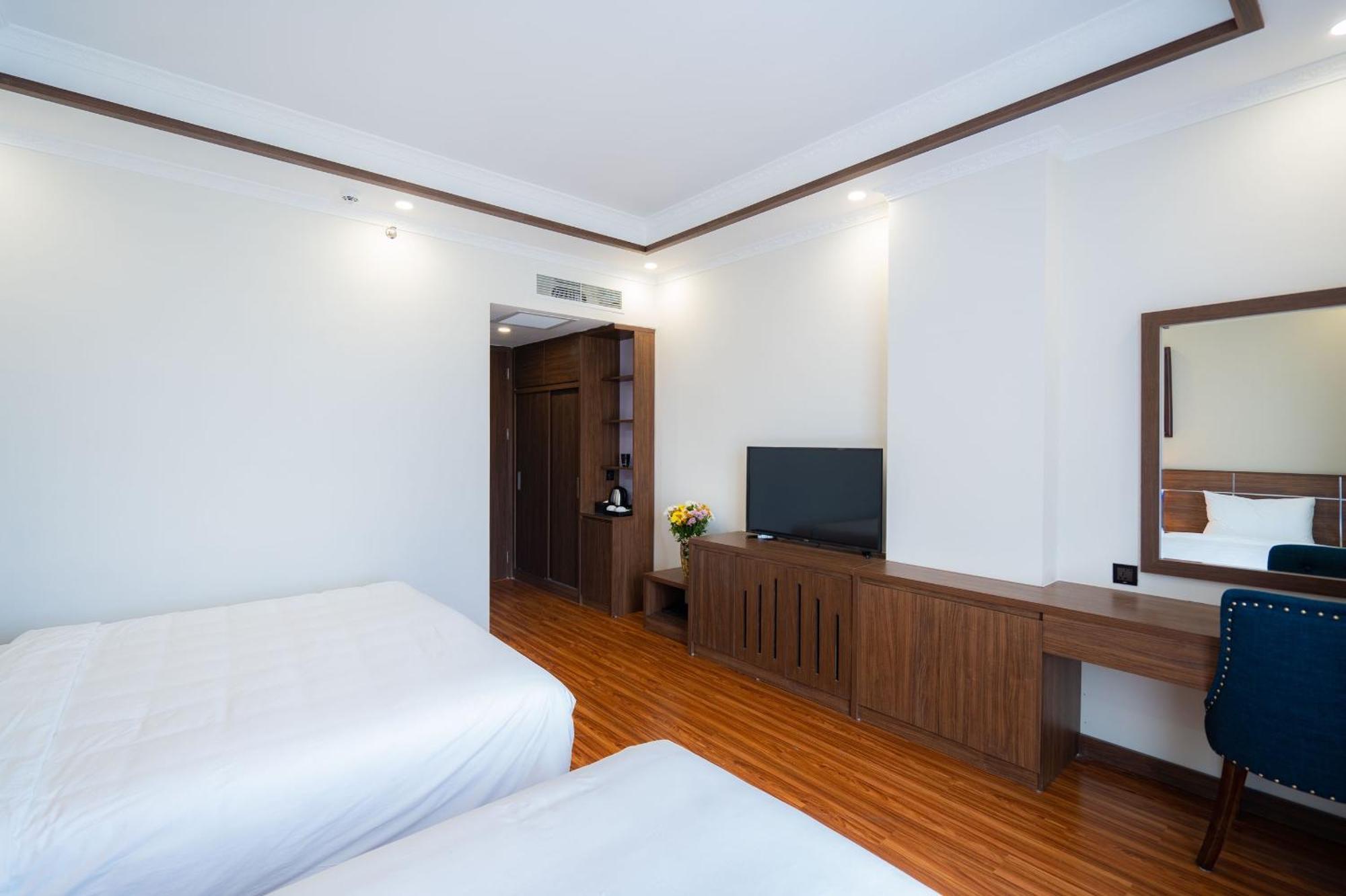 Xuan Thanh Luxury Hotel Ha Long Buitenkant foto